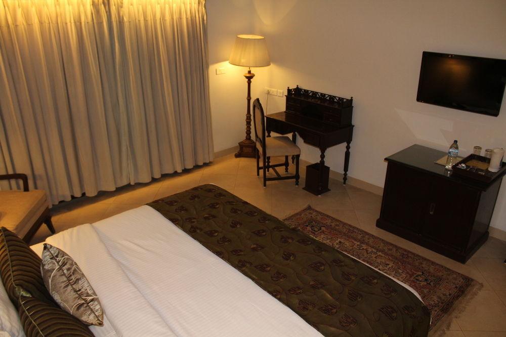 Club Mahindra Acacia Palms Hotel Colva Buitenkant foto