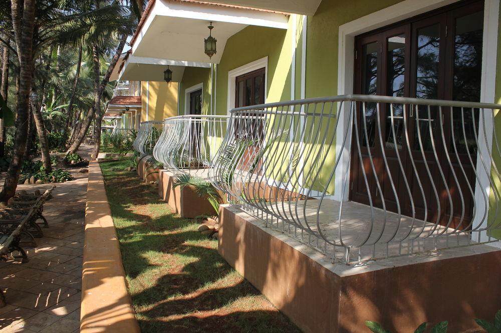 Club Mahindra Acacia Palms Hotel Colva Buitenkant foto