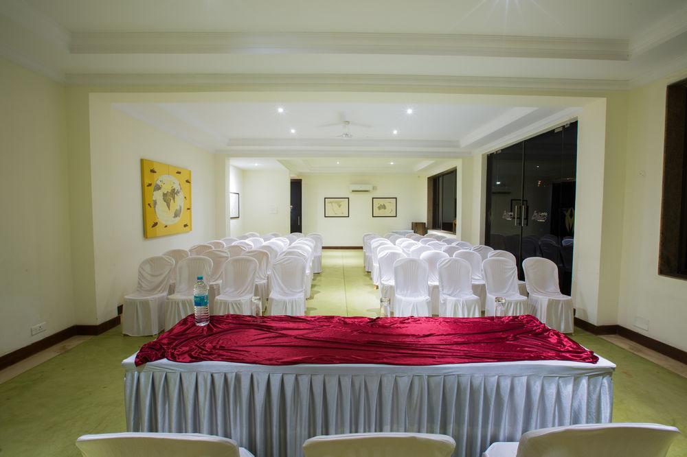 Club Mahindra Acacia Palms Hotel Colva Buitenkant foto